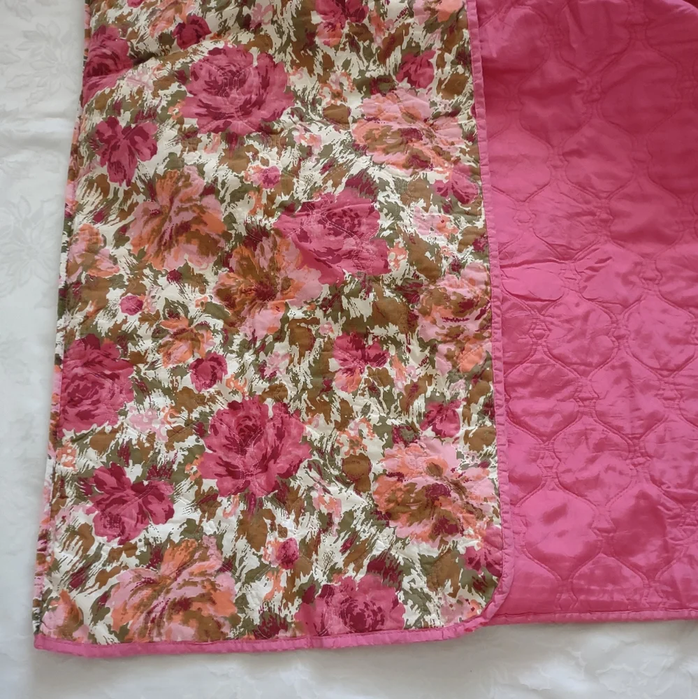 Floral Roses Reversible Pink Bedspread Coverlet Quilt Boho Vintage Style